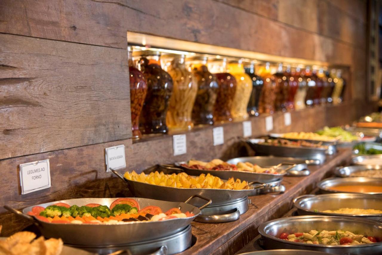 Royal Boutique Savassi Hotel 벨루오리존치 외부 사진 A salad bar