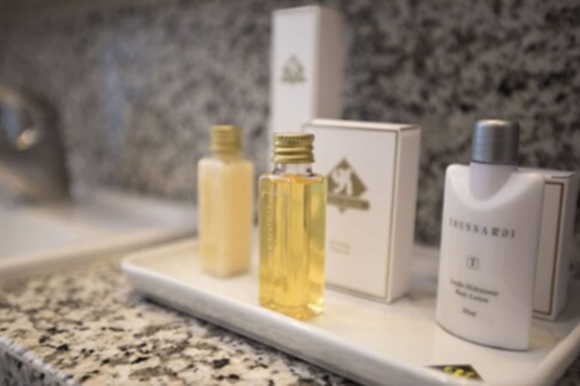 Royal Boutique Savassi Hotel 벨루오리존치 외부 사진 A selection of amenities by the company