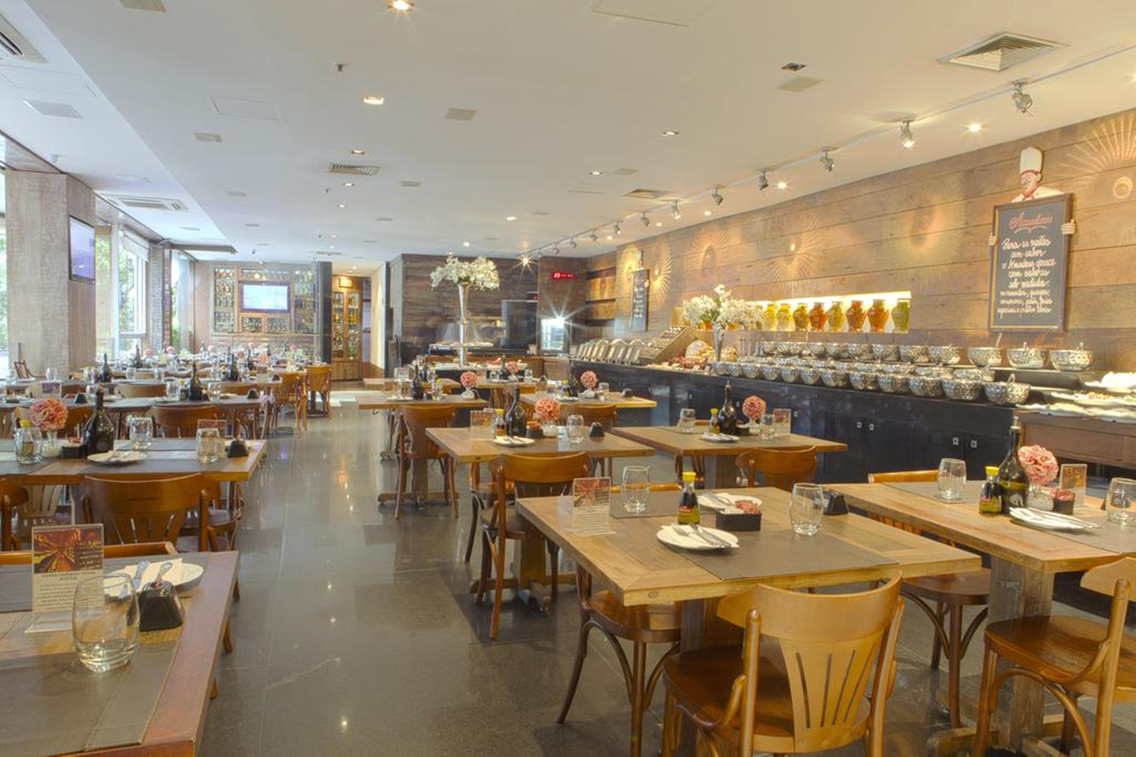 Royal Boutique Savassi Hotel 벨루오리존치 외부 사진 The interior of the restaurant