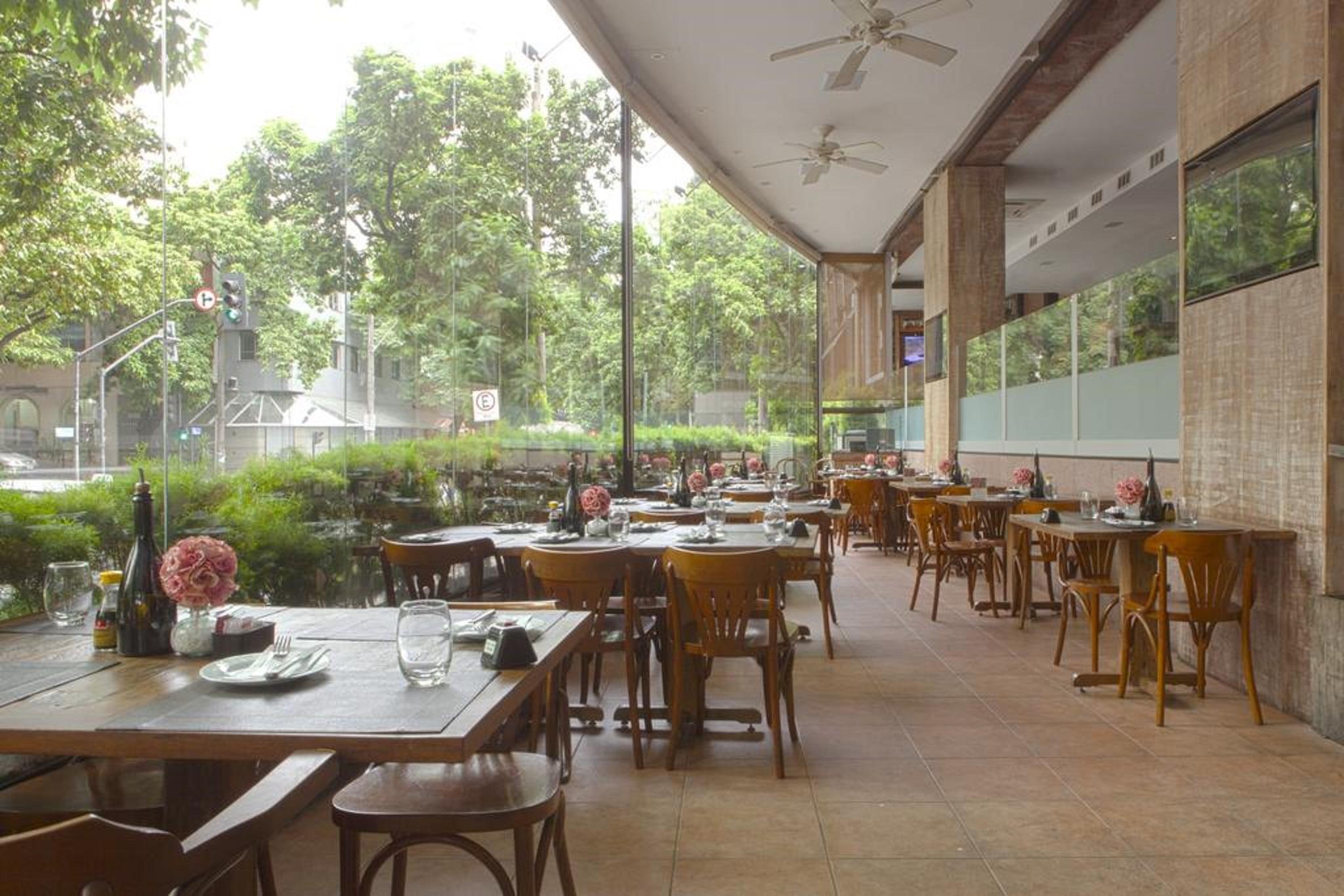 Royal Boutique Savassi Hotel 벨루오리존치 외부 사진 The interior of the restaurant