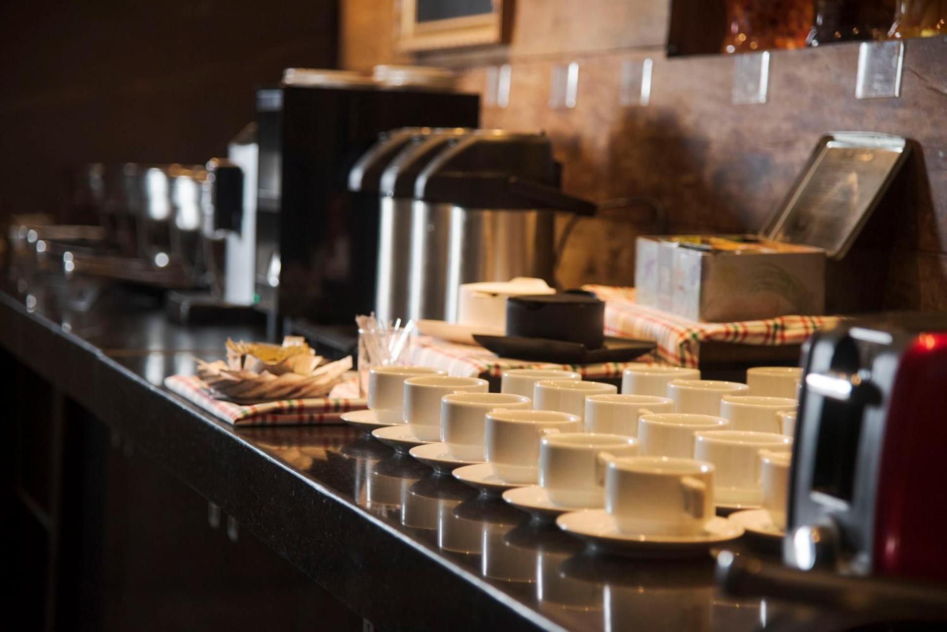 Royal Boutique Savassi Hotel 벨루오리존치 외부 사진 Coffee service