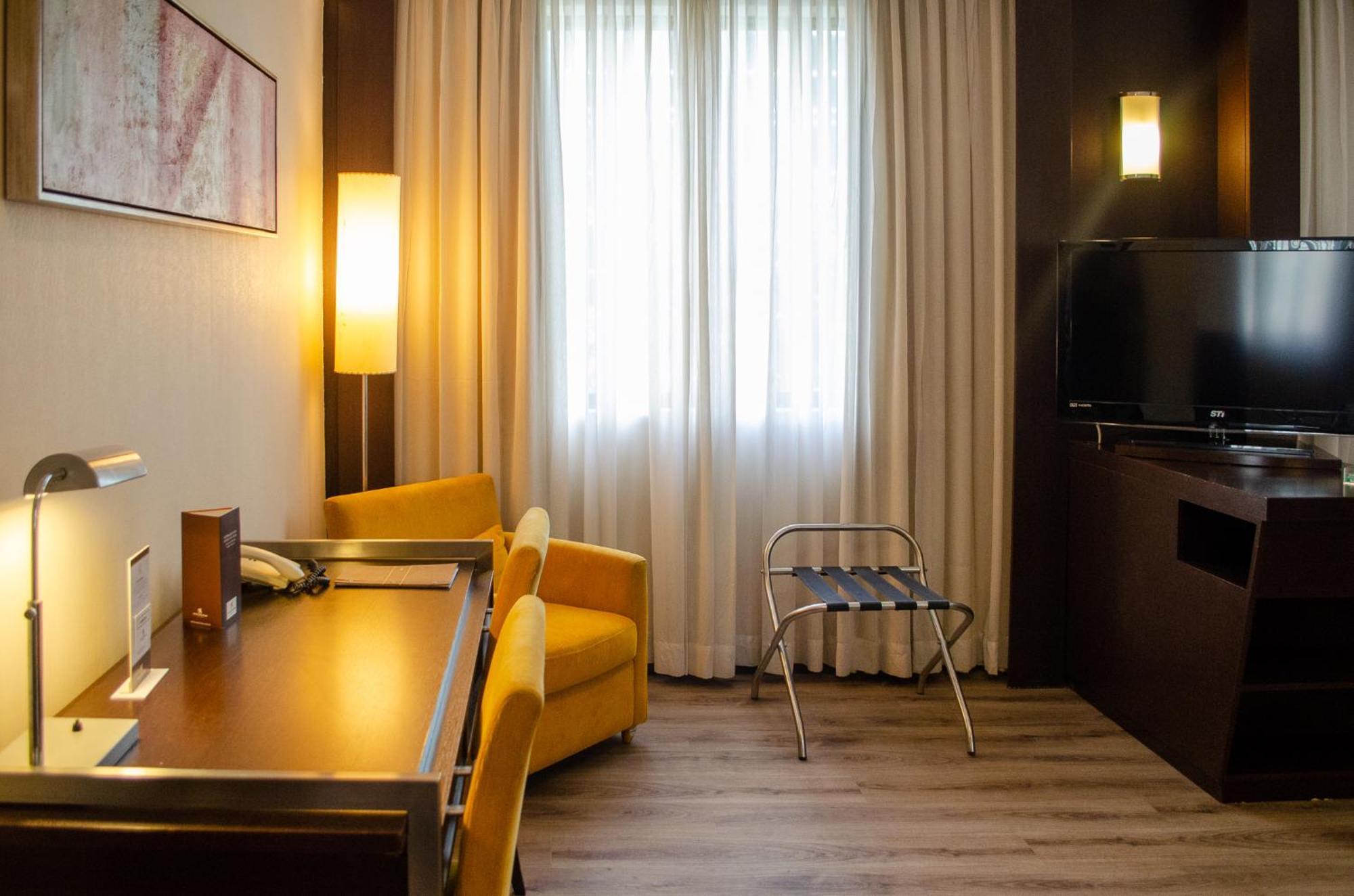 Royal Boutique Savassi Hotel 벨루오리존치 외부 사진 A room at the hotel
