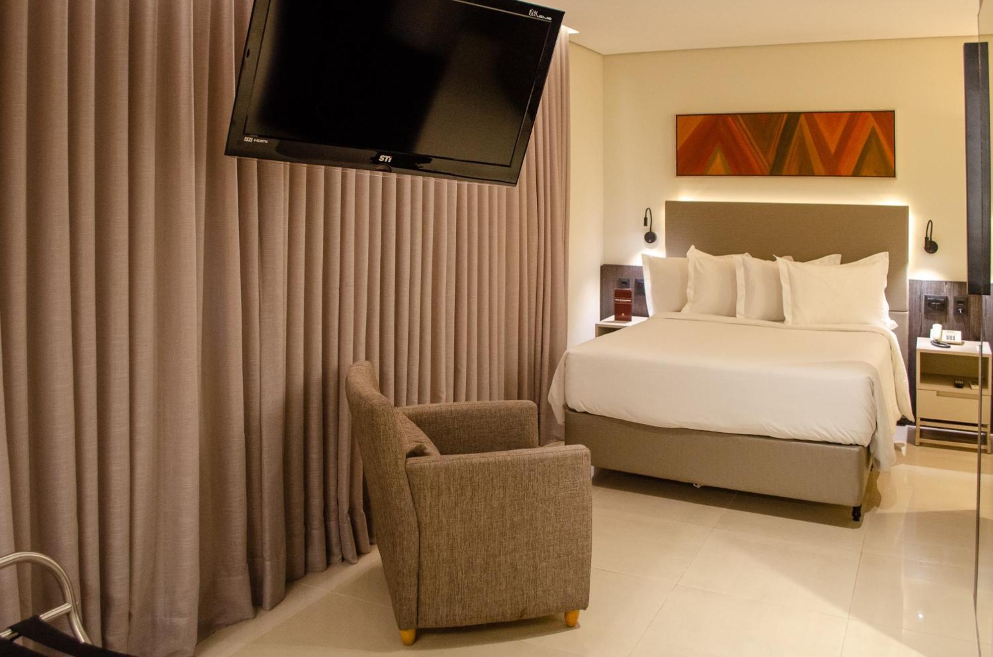 Royal Boutique Savassi Hotel 벨루오리존치 외부 사진 A room at the hotel